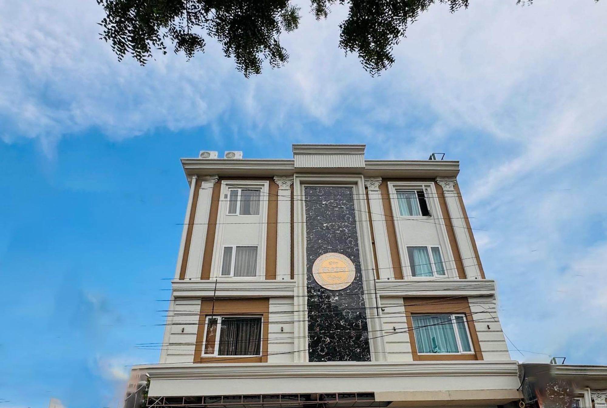 Hotel Rudhav Palace Ujjain Eksteriør billede