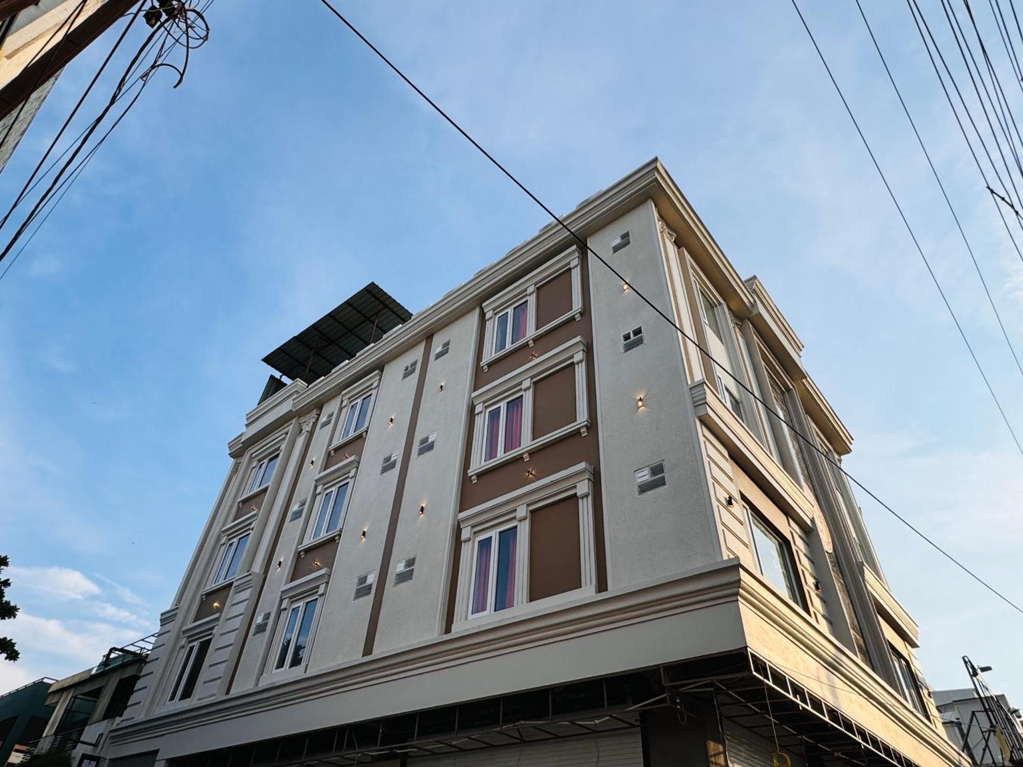 Hotel Rudhav Palace Ujjain Eksteriør billede
